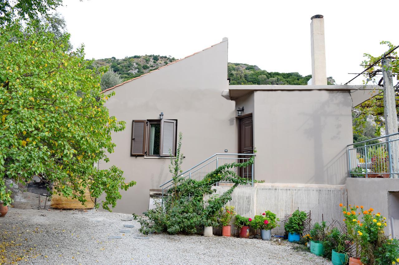 Villa Portreto Kambanos Exterior photo